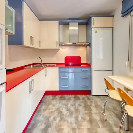 Caules Sleeps 7 Pool Wifi * Lloret de Mar